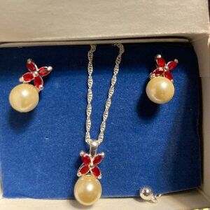 Avon Pearl Rhinestone Necklace Earrings set 90's Silver Tone nos